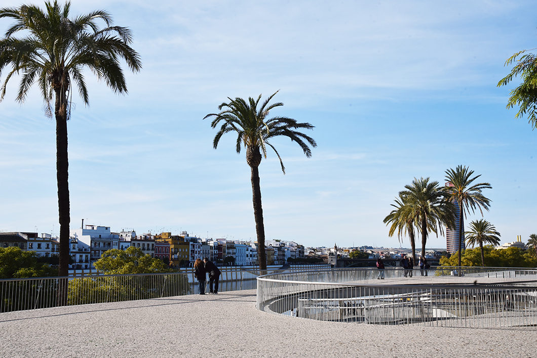 Visiter les quais et la Torre del Oro activité incontournable à Séville