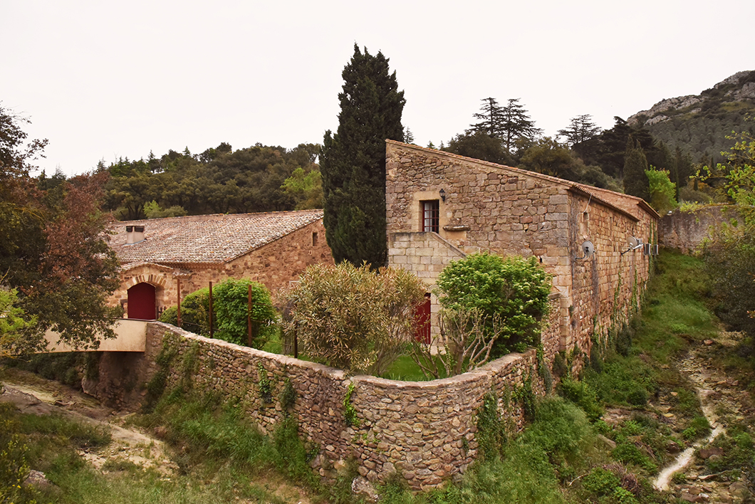Visite l'Abbaye de Fontfroide dans l'Aude