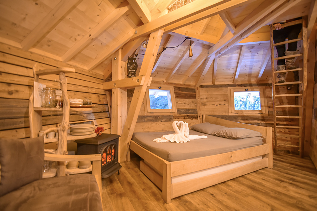 Dormir dans une cabane perchée à Saint-Pierre de Chartreuse - Activité insolite dans les Alpes