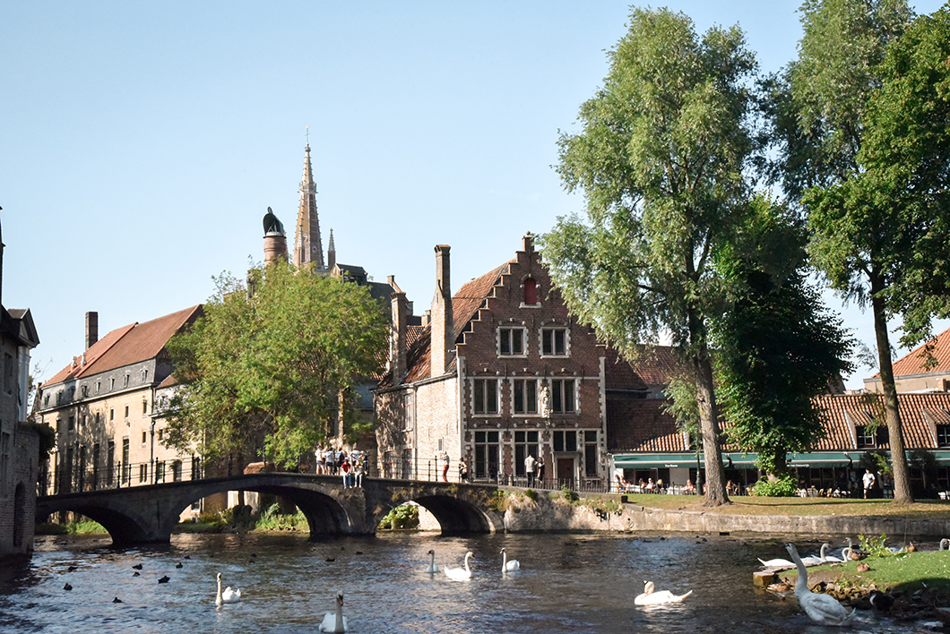 Pont médiéval à Bruges