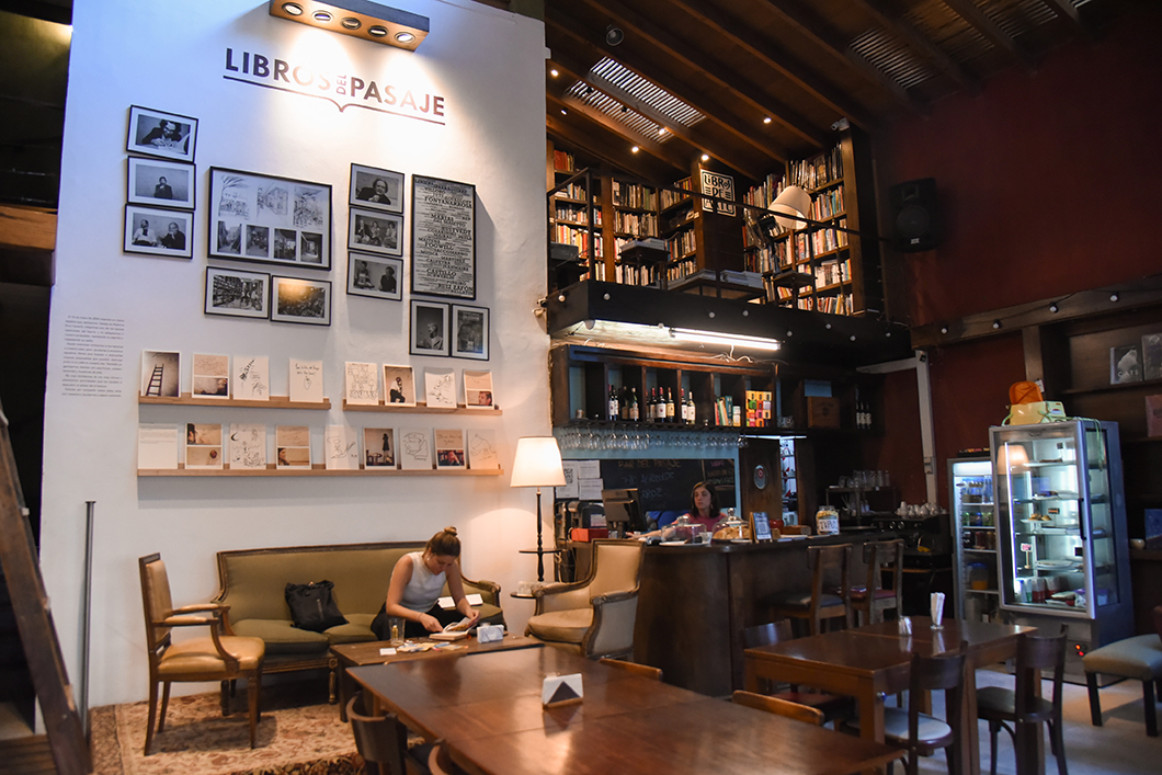 Libros del Pasaje, café librairie à Buenos Aires