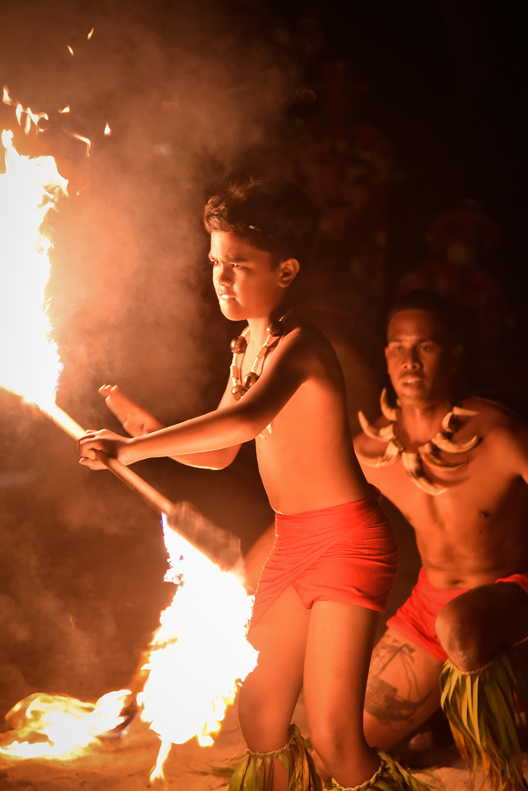 Spectacle de danse du feu en Polynésie Française