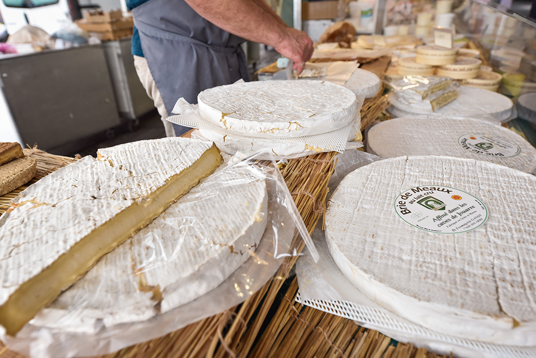 Brie au marché de Meaux